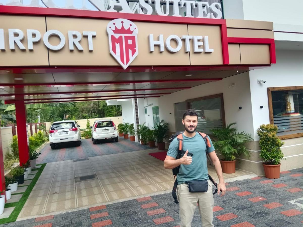 Marina Suites Airport Hotel Kochi Екстериор снимка