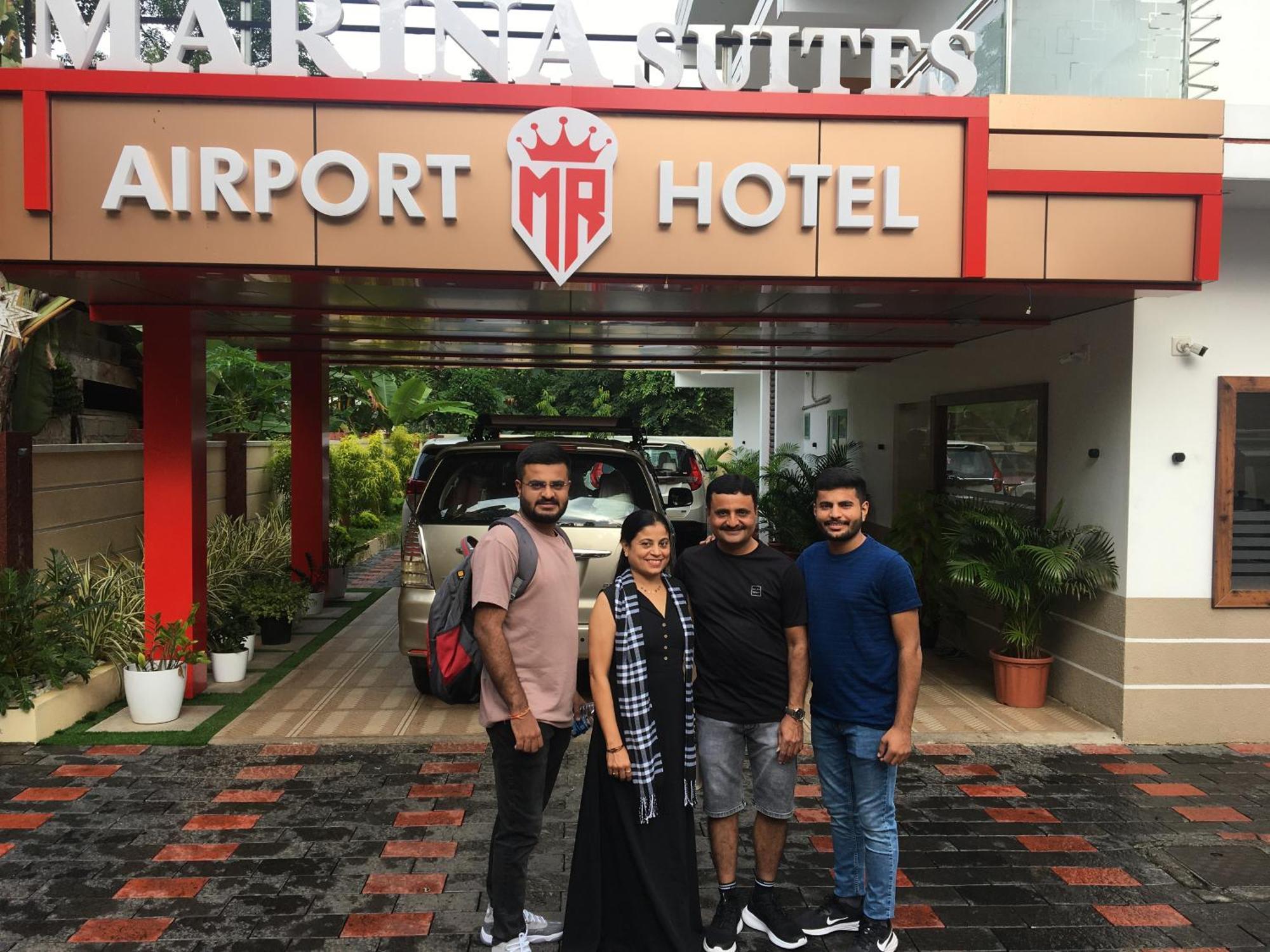 Marina Suites Airport Hotel Kochi Екстериор снимка