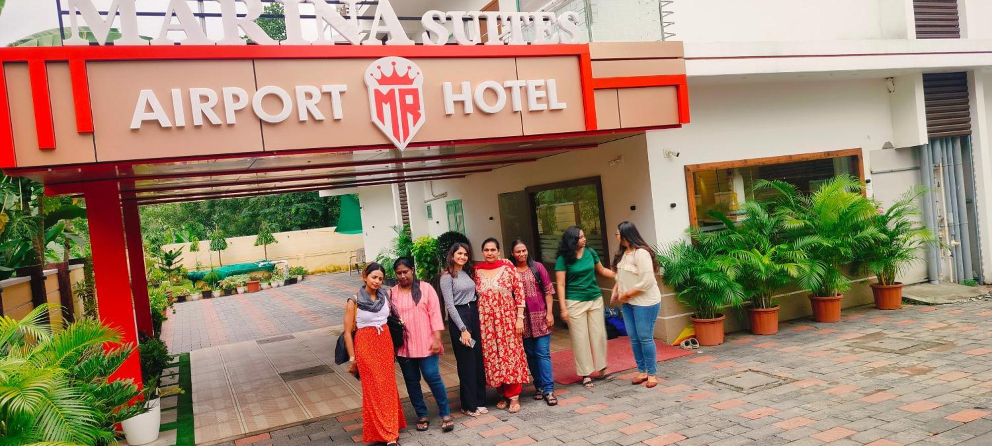 Marina Suites Airport Hotel Kochi Екстериор снимка