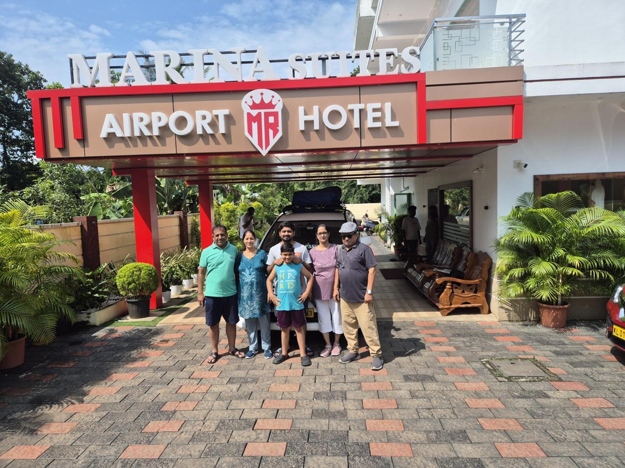 Marina Suites Airport Hotel Kochi Екстериор снимка